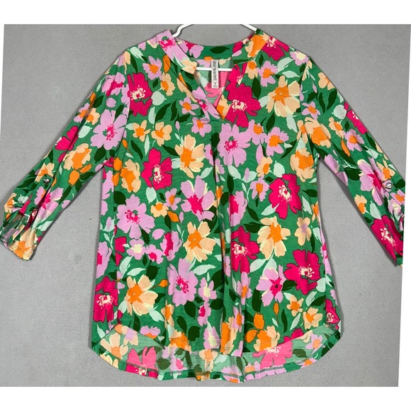 Dear Scarlett Tops - Dear Scarlett Blouse Womens Medium Liz-C0042 Green Floral Roll Tab Sleeve EUC